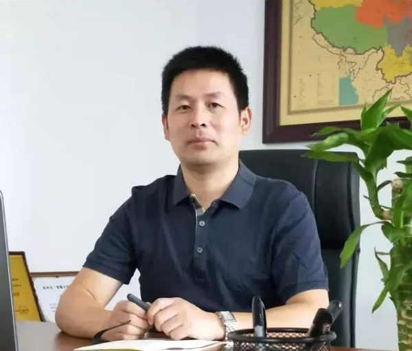 Wang Jianhua: Charging facilities and electric cars walk on two legs, and both must be hard